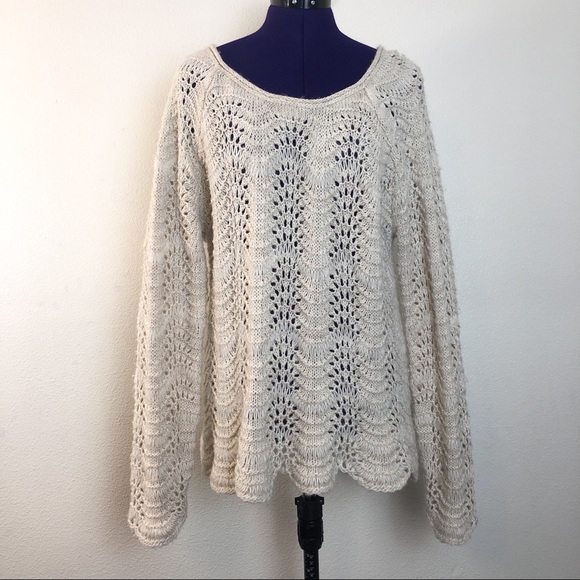 American Eagle Outfitters Sweaters - American Eagle Cream Beige Knit Sweater